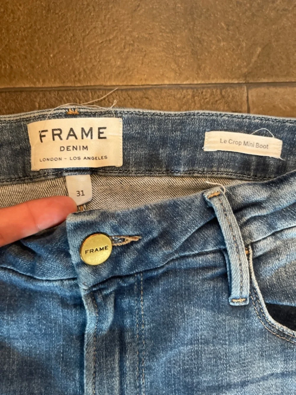Frame Women's Denim Jeans Le Crop Mini Boot Distressed Stony Creek Size 31 - Picture 7 of 10